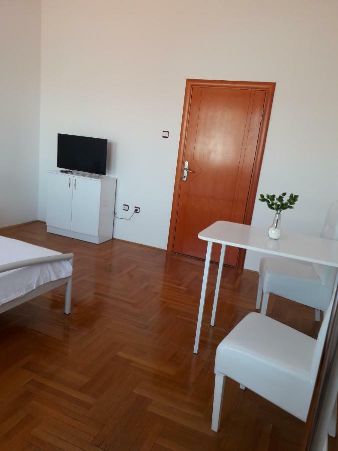 Apartman Dunja Ns 2 Novi Sad Luaran gambar